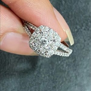 Real Diamond Ring 14k white gold